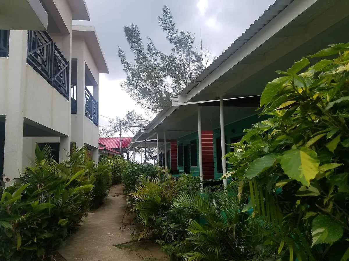 Hotel Roots Cafe Rooms Negril Jamaïque